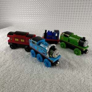 Thomas & Friends Wooden Railway Lot of 4